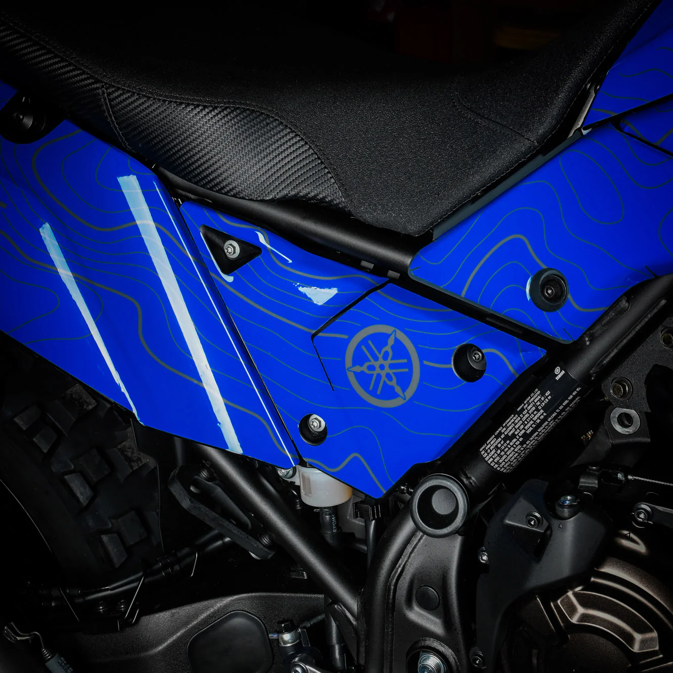 GRAPHICS KIT - 2019–2024 YAMAHA TENERE 700 - BLUE TOPO - Image 5