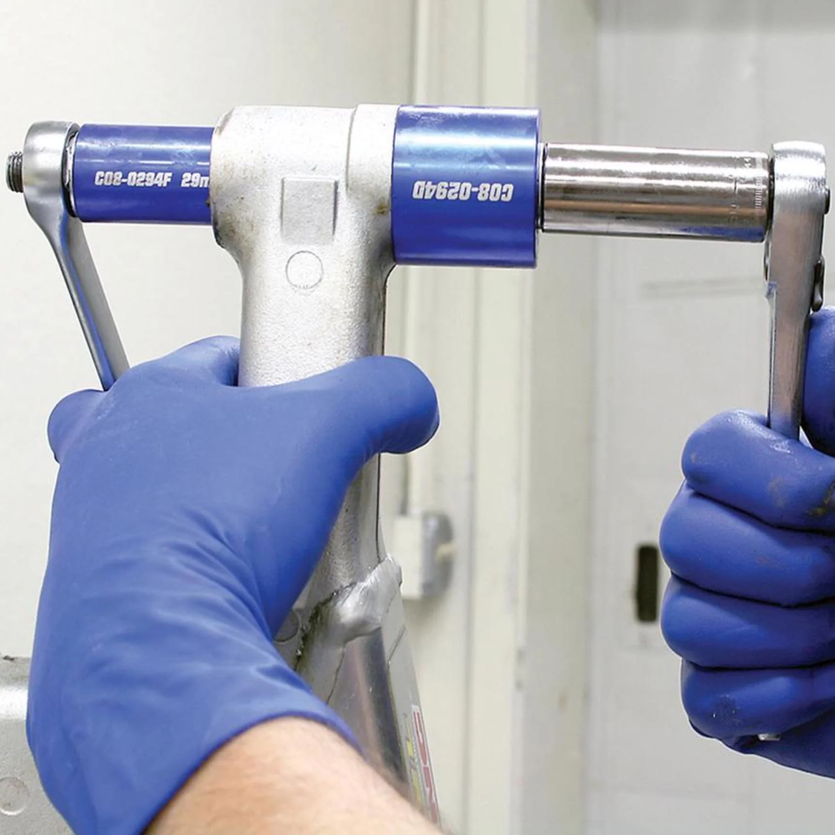 MOTION PRO - DELUXE SUSPENSION BEARING SERVICE TOOL - Image 2